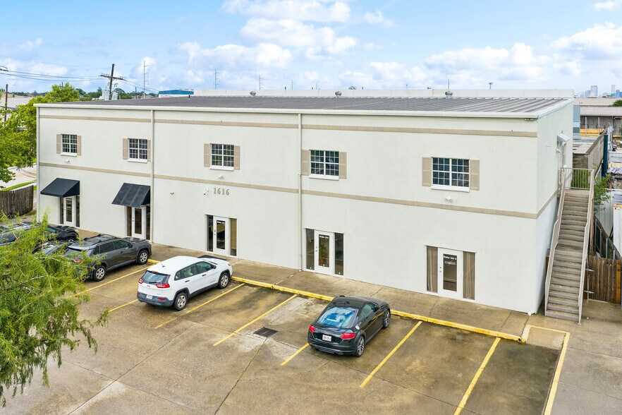 More Photos Of 1616 L And A Rd, Metairie Office For Lease