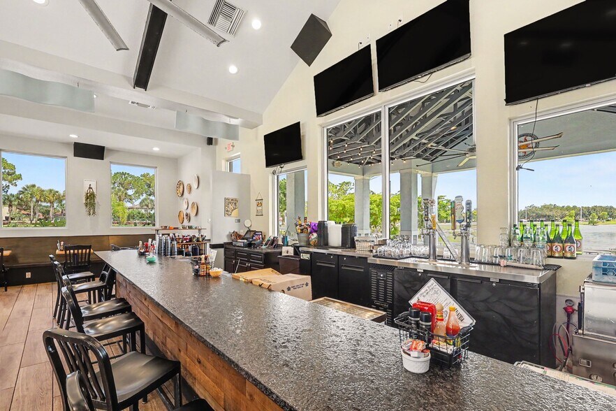More Photos Of 11970 Fairway Lakes Dr, Fort Myers Restaurant For Sale