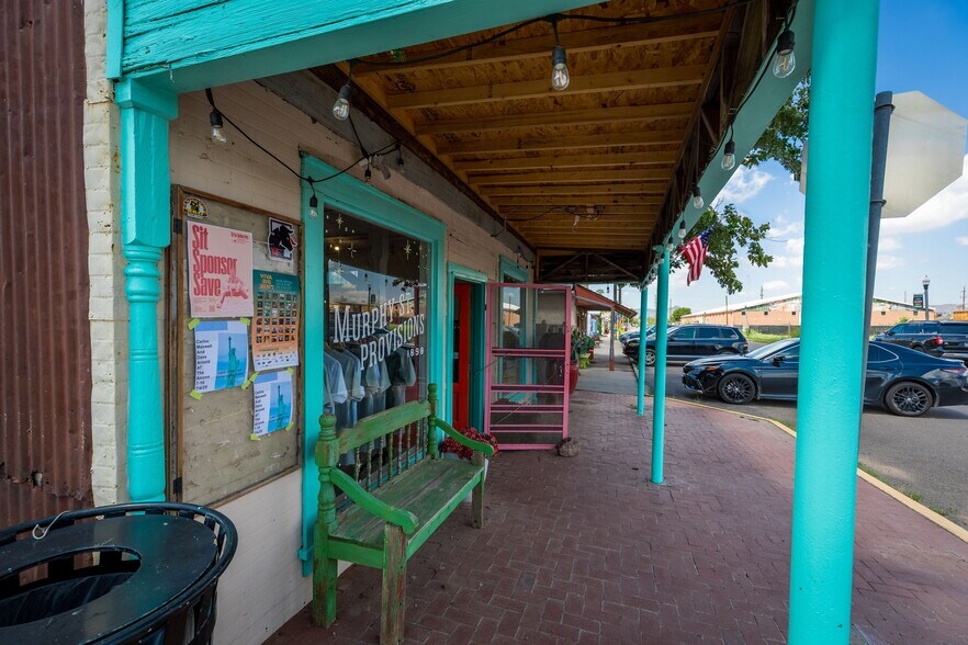 More Photos Of 100 W Murphy St, Alpine General Retail For Sale