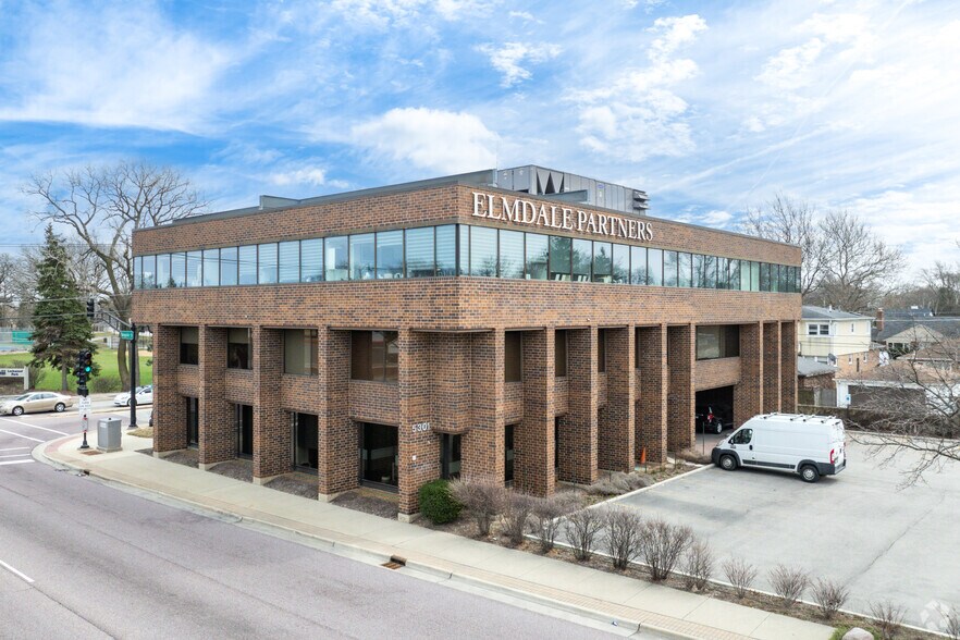Primary Photo Of 5301 Dempster St, Skokie Medical For Lease