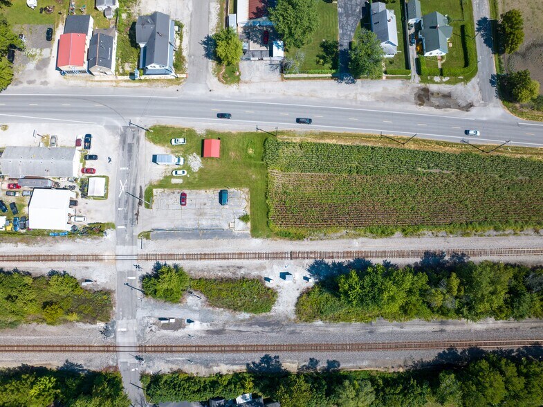 More Photos Of 300 Railroad Ave, Wheeler Auto Repair For Sale