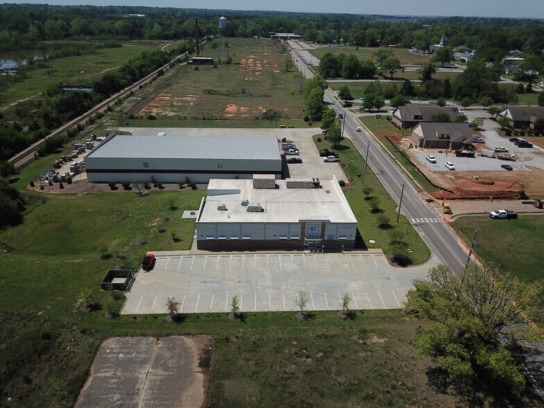 More Photos Of 2195 1st Ave, Opelika Office For Sale