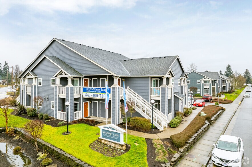 Primary Photo Of 2211 McKinney Ln, Lebanon Apartments For Sale