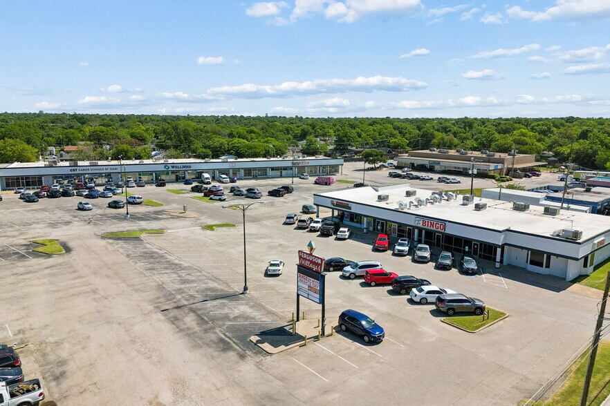 More Photos Of 9888 Ferguson Rd, Dallas Unknown For Lease