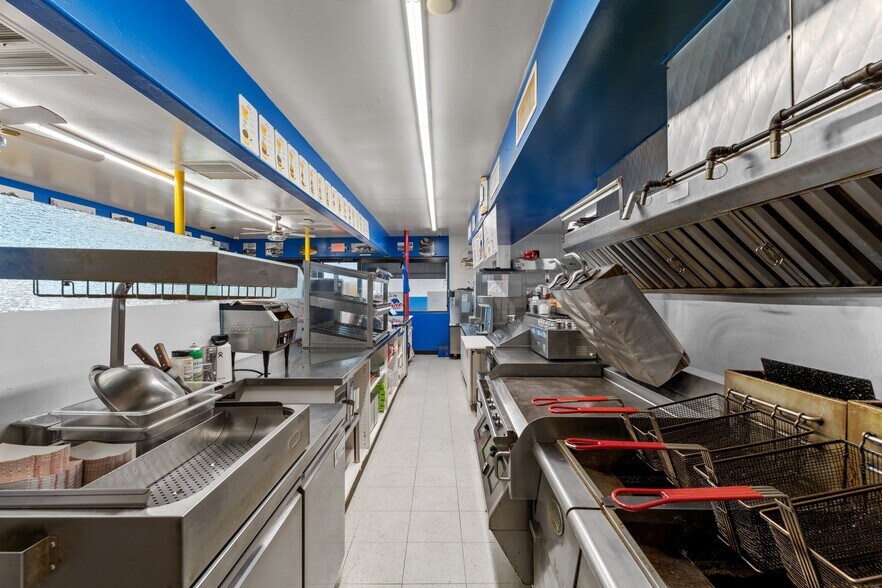 More Photos Of 1151 W Wickenburg Way, Wickenburg Fast Food For Sale