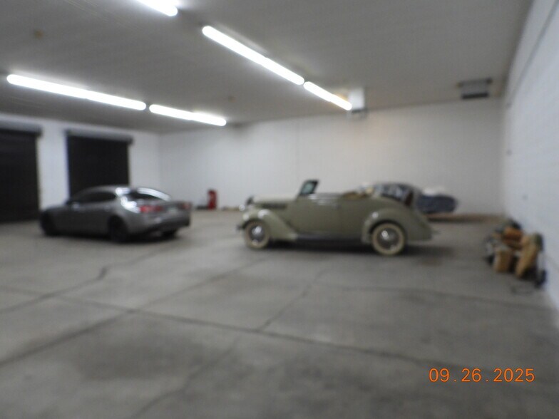 More Photos Of 2415 S Craycroft Rd, Tucson Auto Dealership For Sale