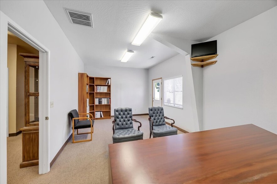 More Photos Of 22709 Twain Harte Dr, Twain Harte Office Residential For Sale