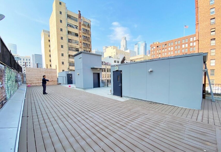 More Photos Of 731 S Broadway, Los Angeles Loft Creative Space For Lease