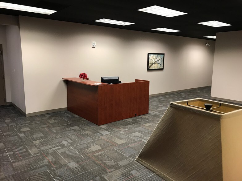 More Photos Of 8030 Arrowridge Blvd, Charlotte Office For Sale