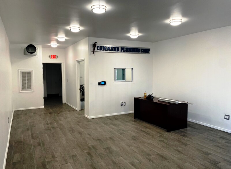 More Photos Of 305 Amboy Ave, Woodbridge Storefront For Sale