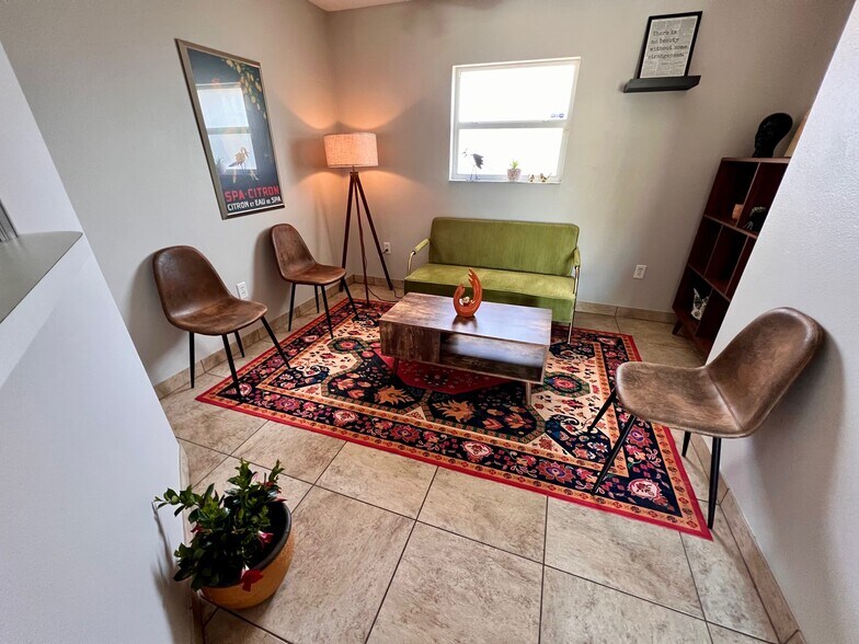 More Photos Of 2200 S Bay St, Eustis Office For Sale