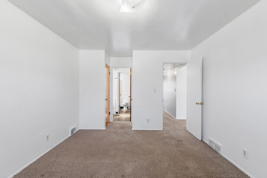 More Photos Of 552 Treeside Dr, Akron Apartments For Sale