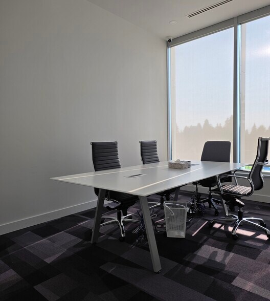 More Photos Of 8318 120 St, Surrey Office For Sale