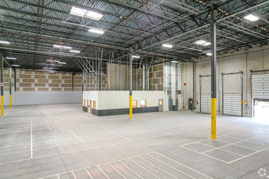 More Photos Of 13200 Mid Atlantic Blvd, Laurel Unknown For Lease