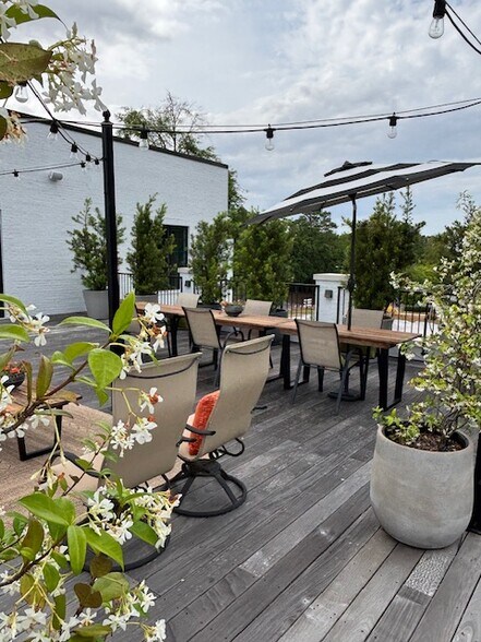 More Photos Of 152 N Section St, Fairhope Storefront Retail Residential For Sale