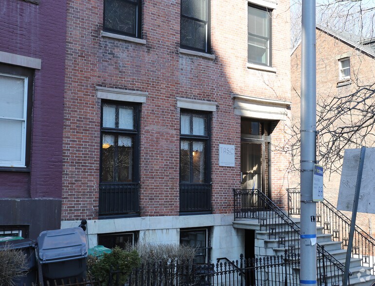 More Photos Of 87 Columbia St, Albany Apartments For Lease