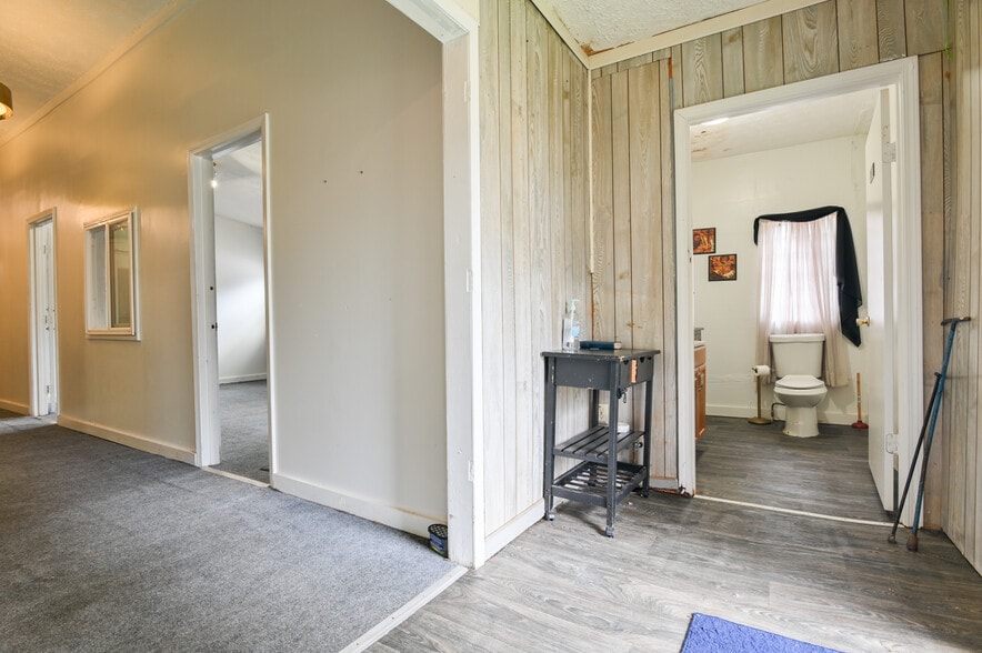 More Photos Of 2766 White Oak Dr, Decatur Religious Facility For Sale