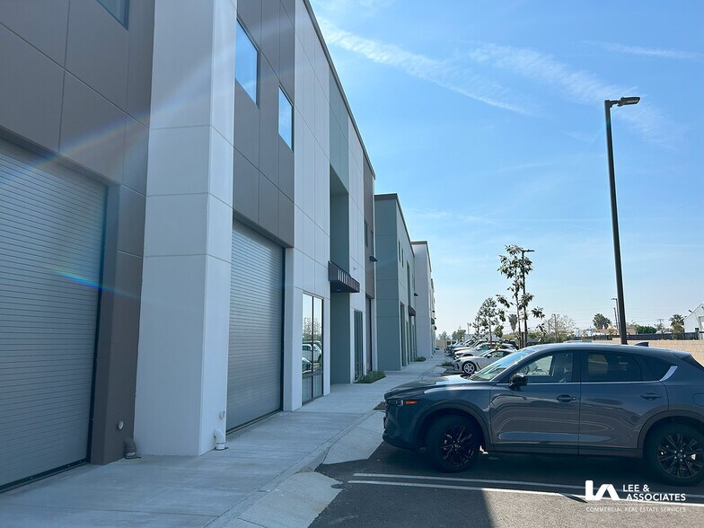 More Photos Of 10680 Silicon Ave, Montclair Warehouse For Lease