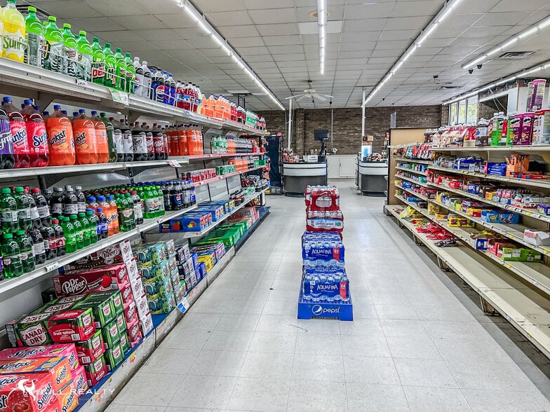 More Photos Of 104 Hancock St, Fort Gaines General Retail For Lease