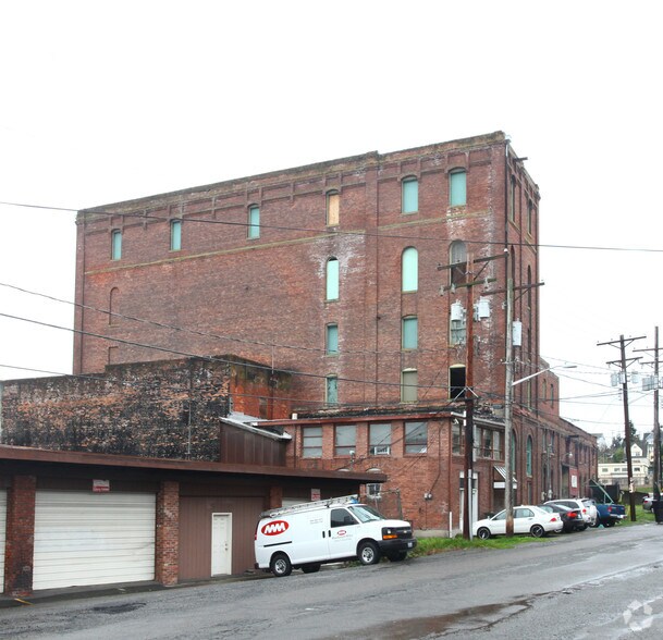 More Photos Of 2509-2511 S Holgate St, Tacoma Manufacturing For Lease