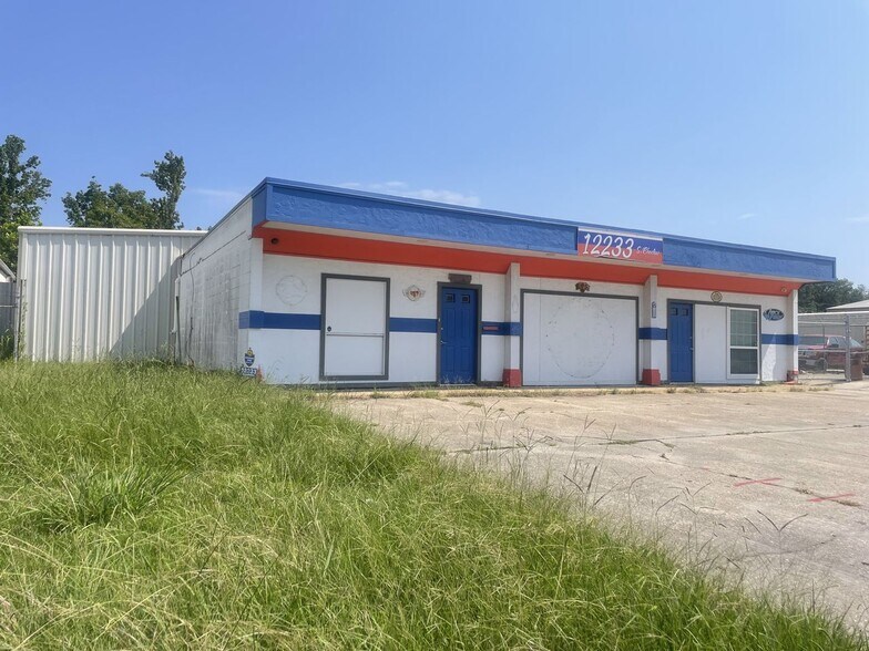 More Photos Of 12233 S Choctaw Dr, Baton Rouge Warehouse For Sale