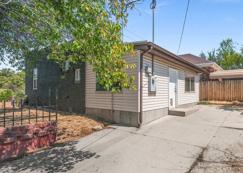 More Photos Of 1826 E 2700 S, Salt Lake City Freestanding For Lease