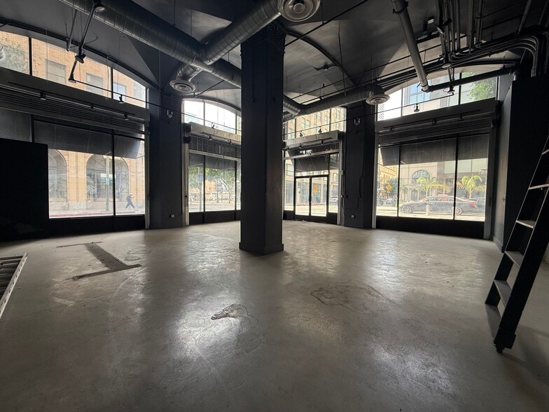 More Photos Of 758 S Spring St, Los Angeles Apartments For Lease