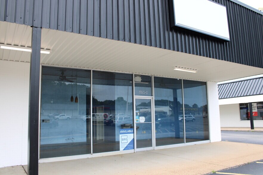 More Photos Of 581-621 Old Hickory Blvd, Jackson Unknown For Lease