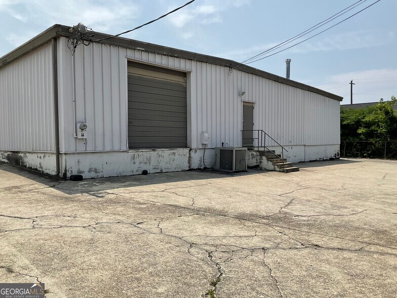 More Photos Of 1040 Irwin Bridge Rd NW, Conyers Light Distribution For Sale