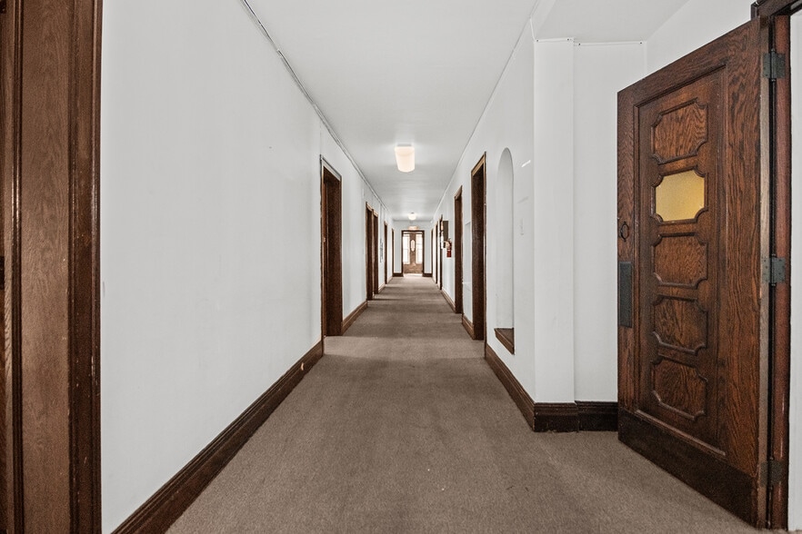 More Photos Of 4925-4933 W Patterson Ave, Chicago Apartments For Sale