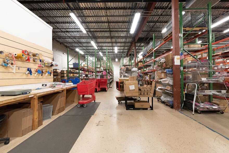 More Photos Of 585 105th Ave N, Royal Palm Beach Light Distribution For Lease