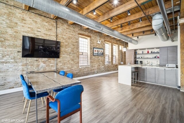 More Photos Of 1348 W Concord Pl, Chicago Office For Sale