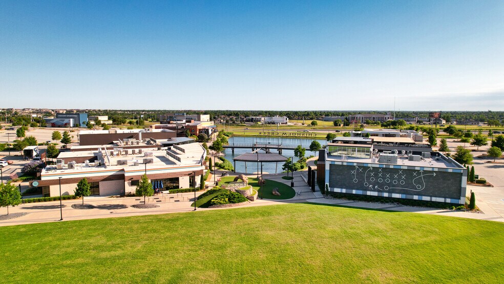 More Photos Of 1324 W Memorial Rd, Oklahoma City Restaurant For Lease