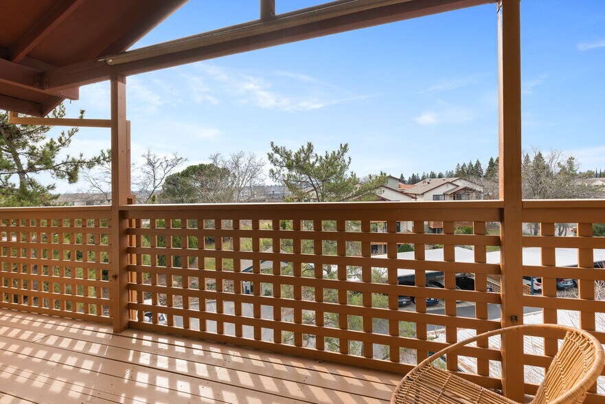 More Photos Of 2701 Sierra Sunrise Ter, Chico Apartments For Sale