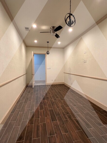 More Photos Of 1842 Snake River Rd, Katy Medical For Sale