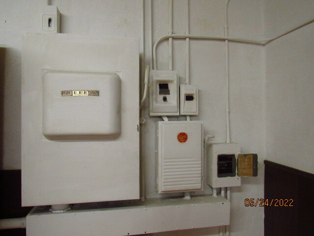 More Photos Of 301 N Washington St, Ardmore Distribution For Sale