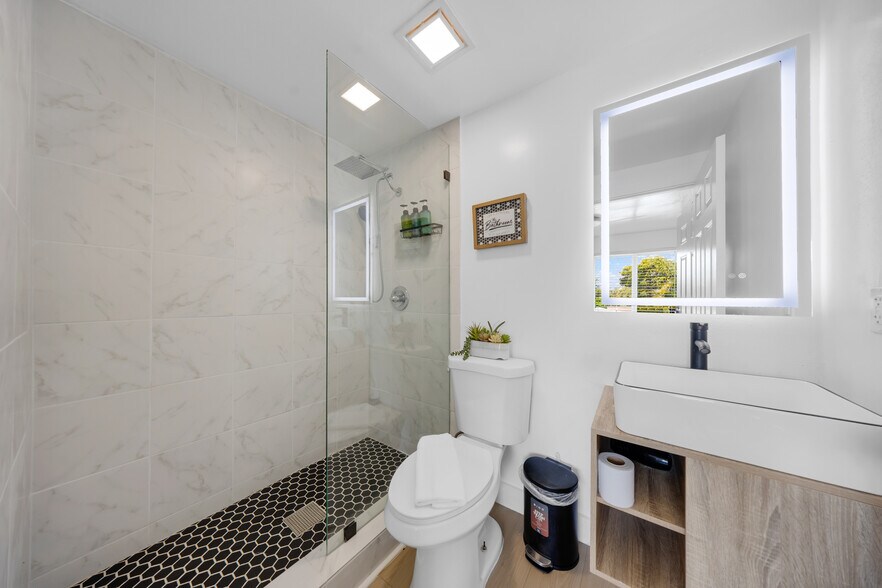 More Photos Of 268 NW 34th St, Miami Apartments For Sale