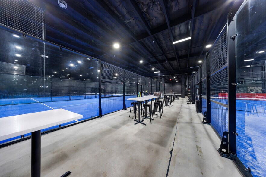 More Photos Of 1360 NW 88th Ave, Doral Bar For Sale