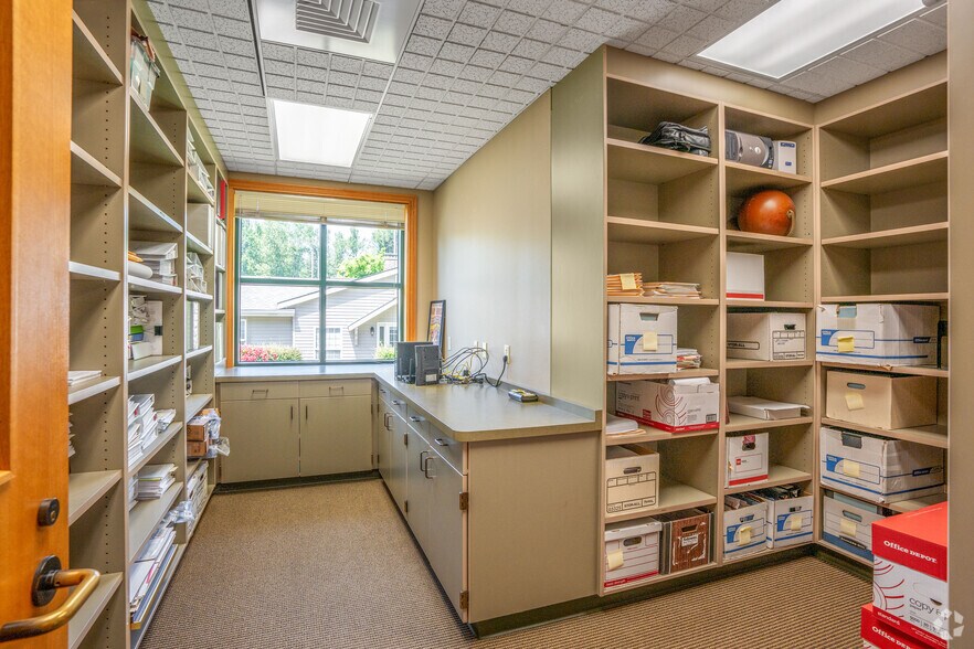 More Photos Of , Salem Office For Sale