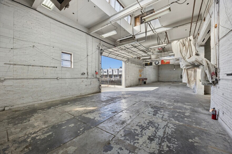 More Photos Of 5223 Torresdale Ave, Philadelphia Auto Repair For Lease