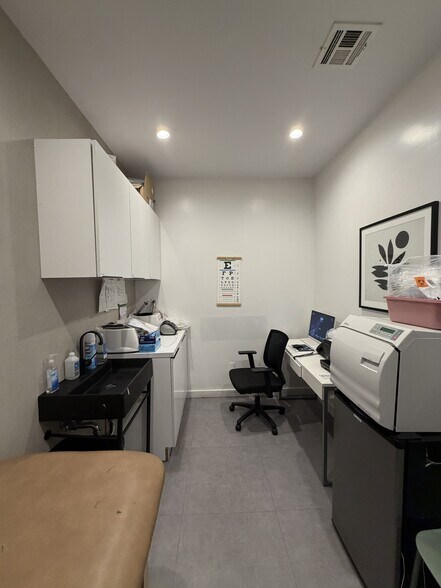 More Photos Of 500 Dekalb Ave, Brooklyn Office For Lease