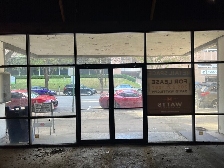 More Photos Of 2013 5th Ave N, Birmingham Restaurant For Lease
