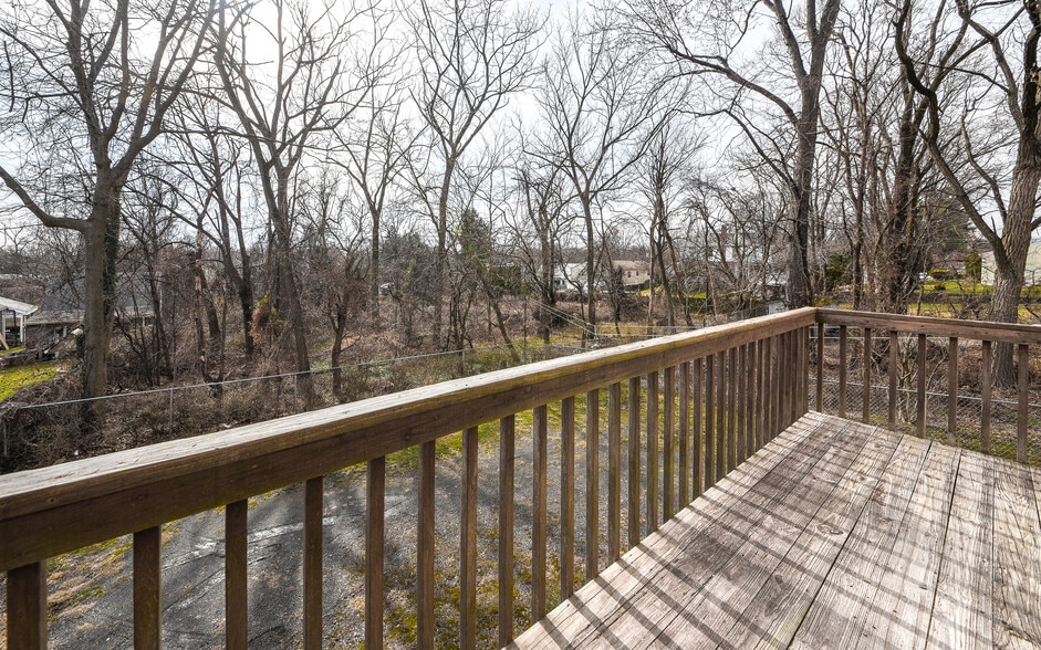 More Photos Of 309 Lynwood Ave, Jenkintown Warehouse For Sale