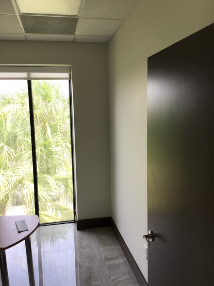 More Photos Of 1601 N Palm Ave, Pembroke Pines Medical For Lease