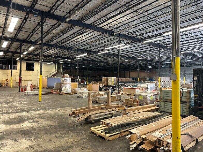 More Photos Of 6701 N Powerline Rd, Fort Lauderdale Warehouse For Lease