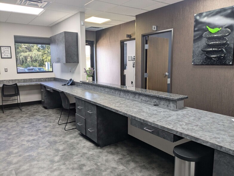 More Photos Of 6253 Grand River Rd, Brighton Unknown For Lease