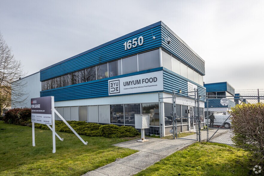 More Photos Of 1650 Broadway St, Port Coquitlam Warehouse For Lease