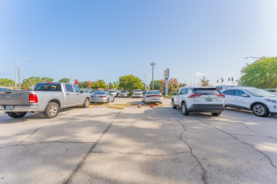 More Photos Of 120 W Memorial Blvd, Lakeland Auto Dealership For Sale
