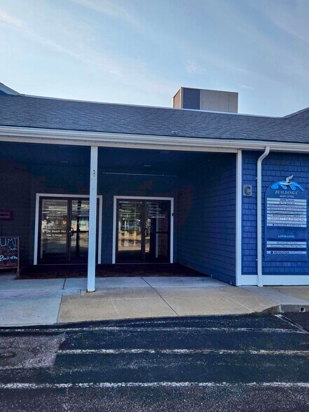 More Photos Of 140 Point Judith Rd, Narragansett Storefront Retail Office For Sale