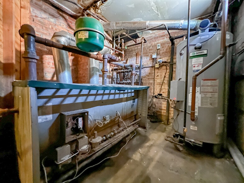 More Photos Of 8743-8747 S Beverly Ave, Chicago Apartments For Sale